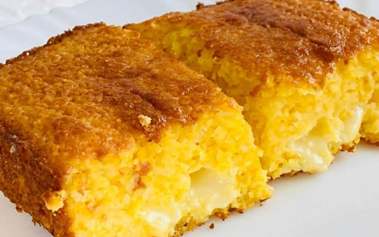 Bolo de Milho Cremoso com Coco Ralado de Liquidificador
